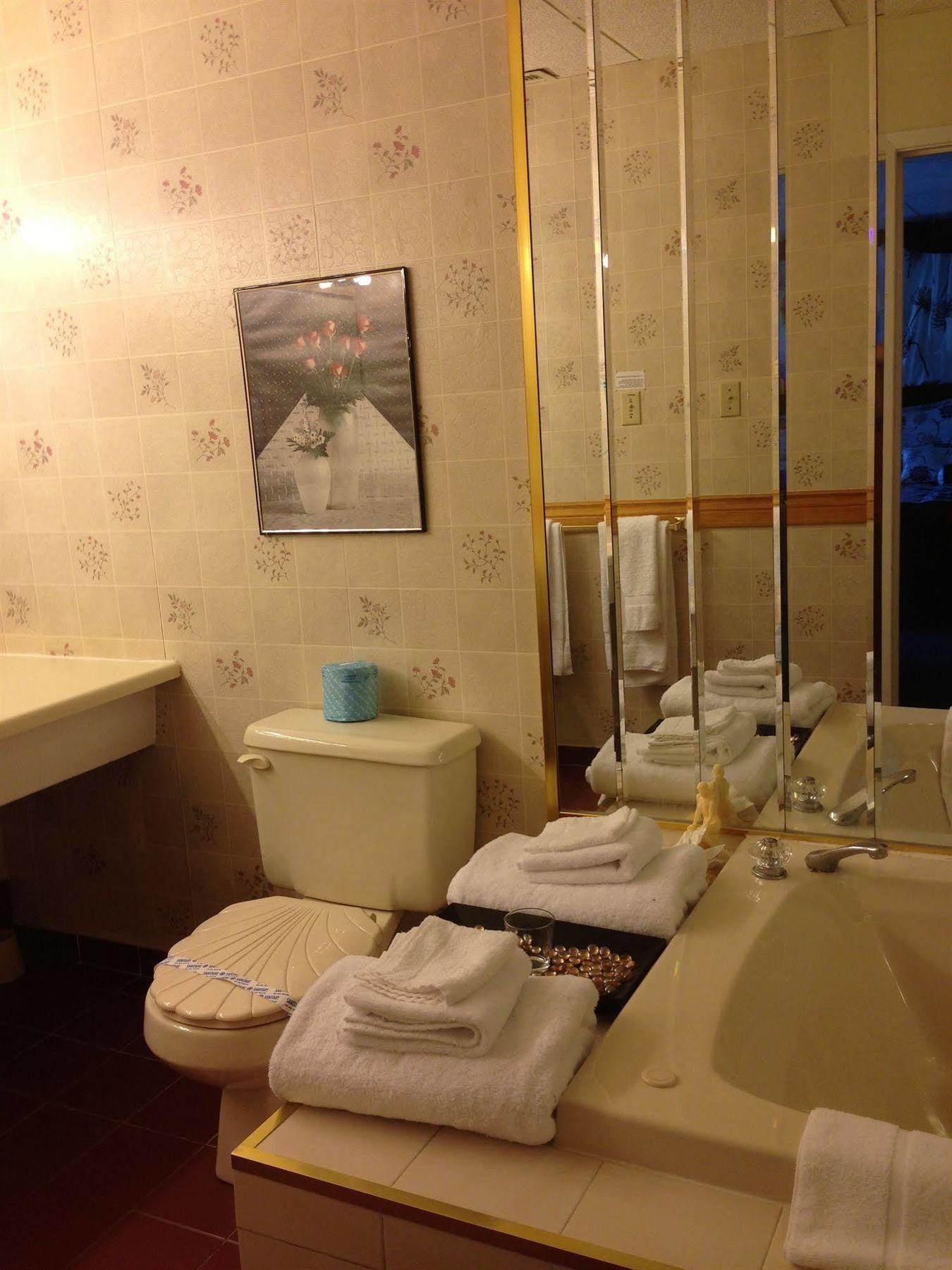 Niagara Parkway Court Motel ภายนอก รูปภาพ