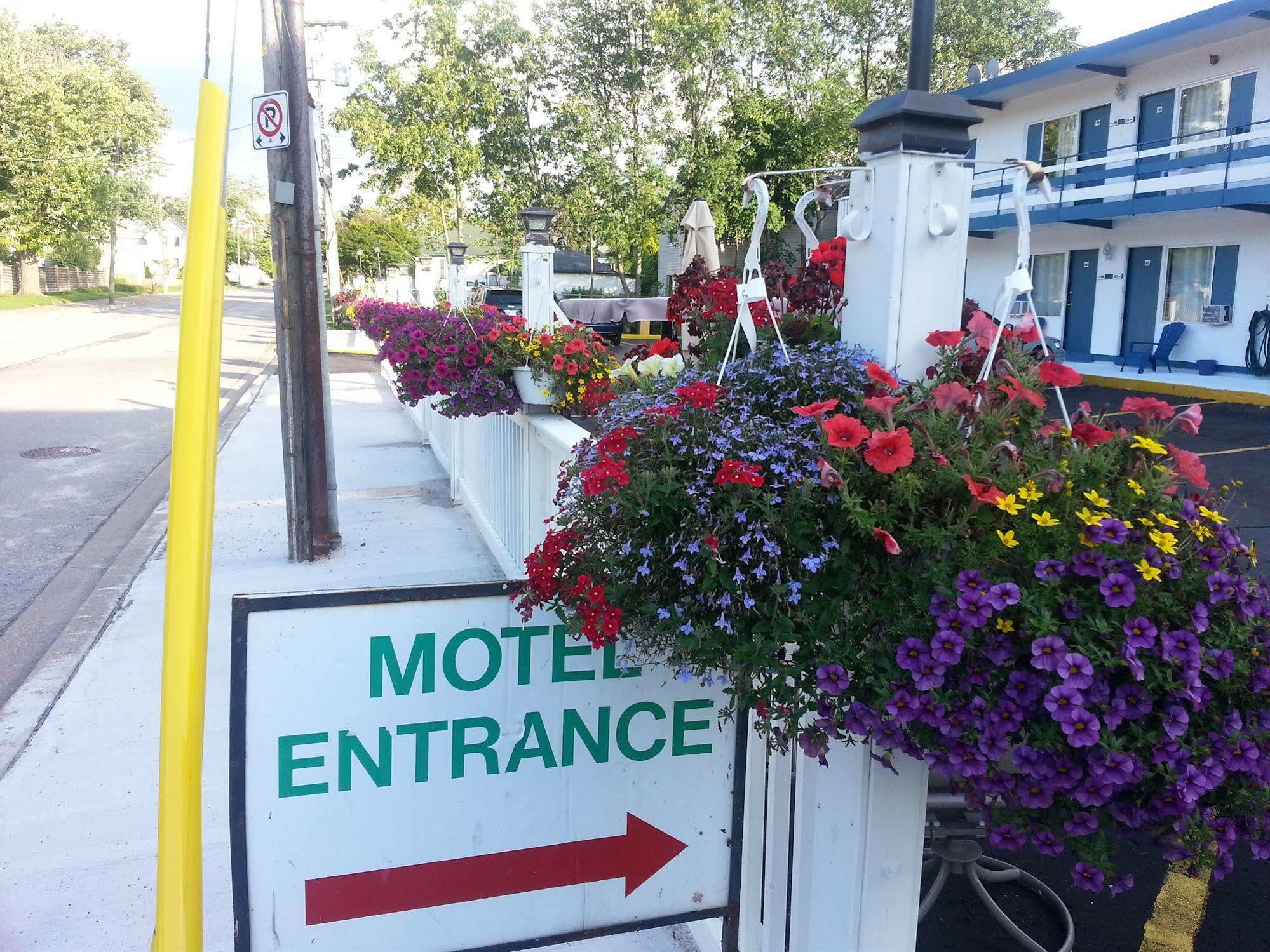 Niagara Parkway Court Motel ภายนอก รูปภาพ